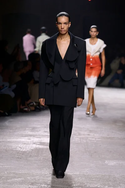 Look 40